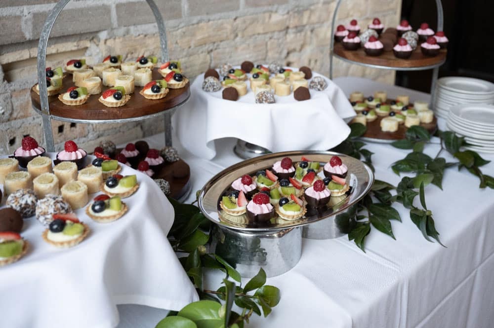 2024-Dessert-and-Wedding-Cake-Design-Trends-2