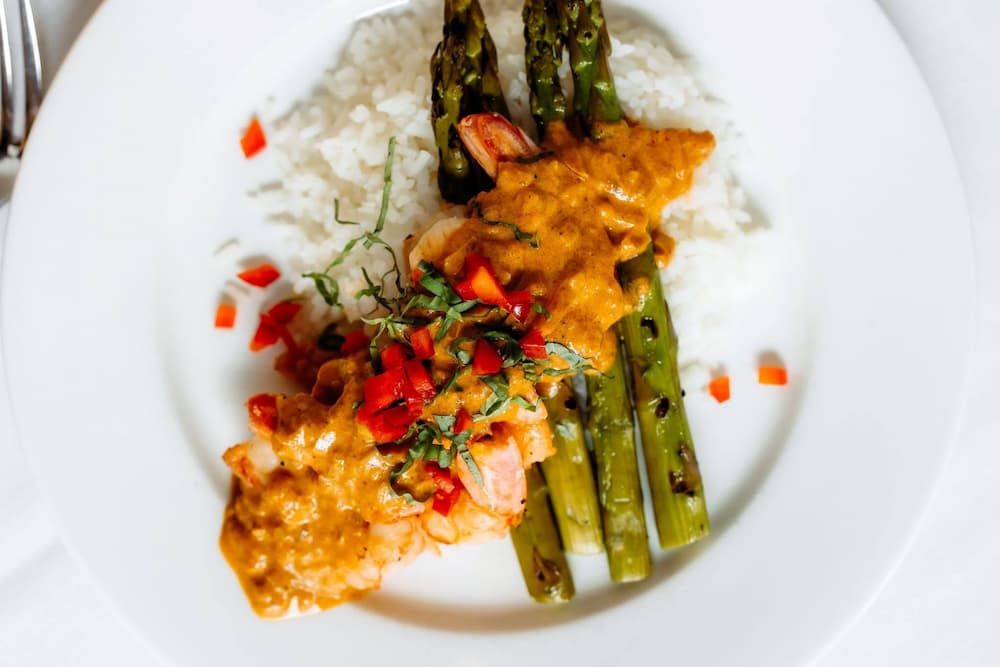 How to Choose a Wedding Caterer Twin Cities Kafe 421 (1)