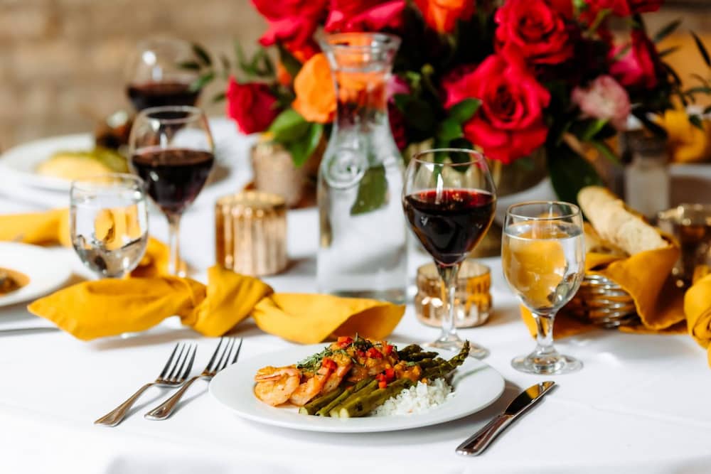 choosing the best Wedding Caterer in St Paul MN for a great experience Kafe 421 kafe421.com 0 (1)